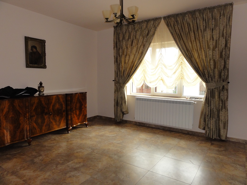 Perdele și draperii pentru livinguri și sufragerii 13