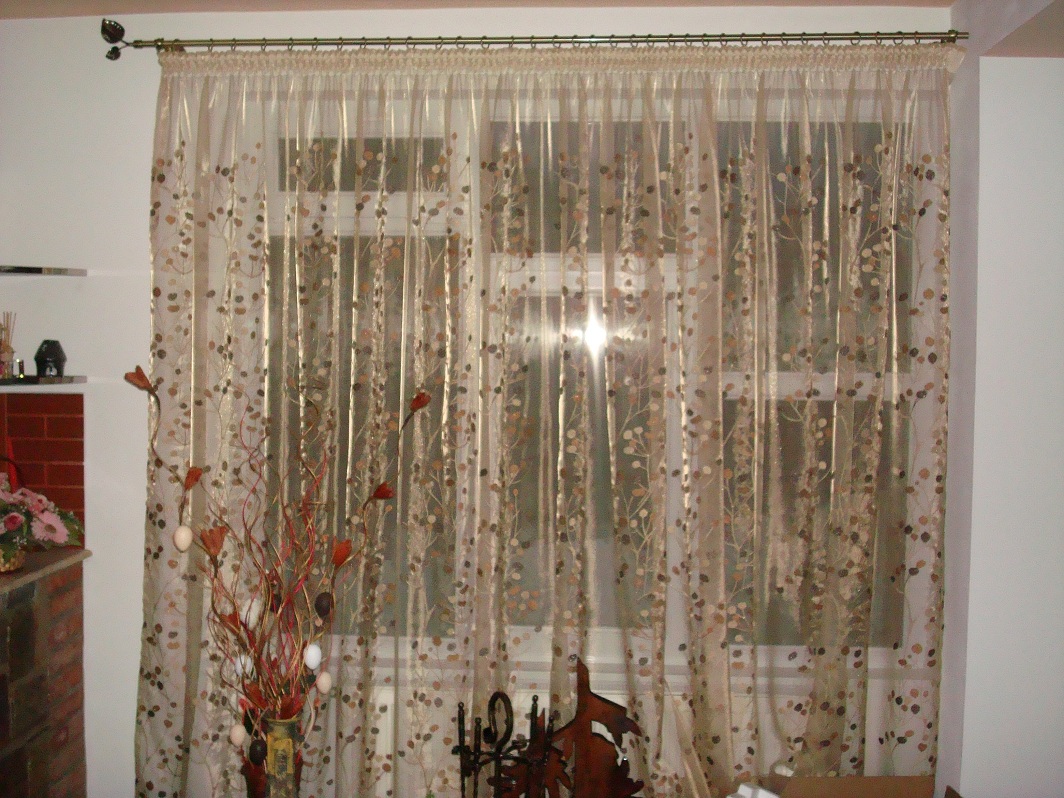 Perdele și draperii pentru livinguri și sufragerii 34