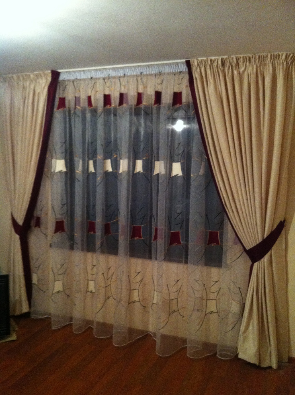 Perdele și draperii pentru livinguri și sufragerii 50