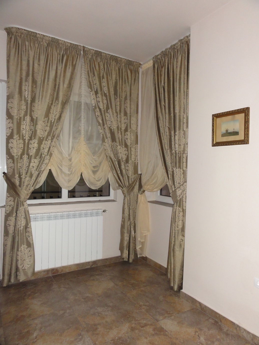 Perdele și draperii pentru livinguri și sufragerii 19