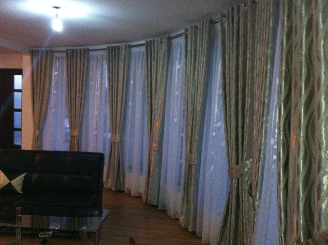 Perdele și draperii pentru livinguri și sufragerii 54